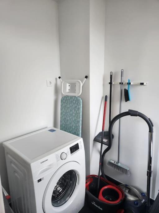 Vista Mar - Ac, Parking And Pool Apartment Funchal  Ngoại thất bức ảnh