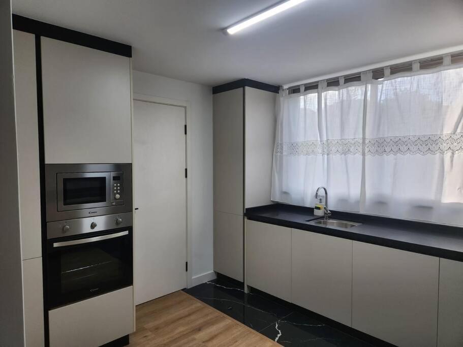 Vista Mar - Ac, Parking And Pool Apartment Funchal  Ngoại thất bức ảnh